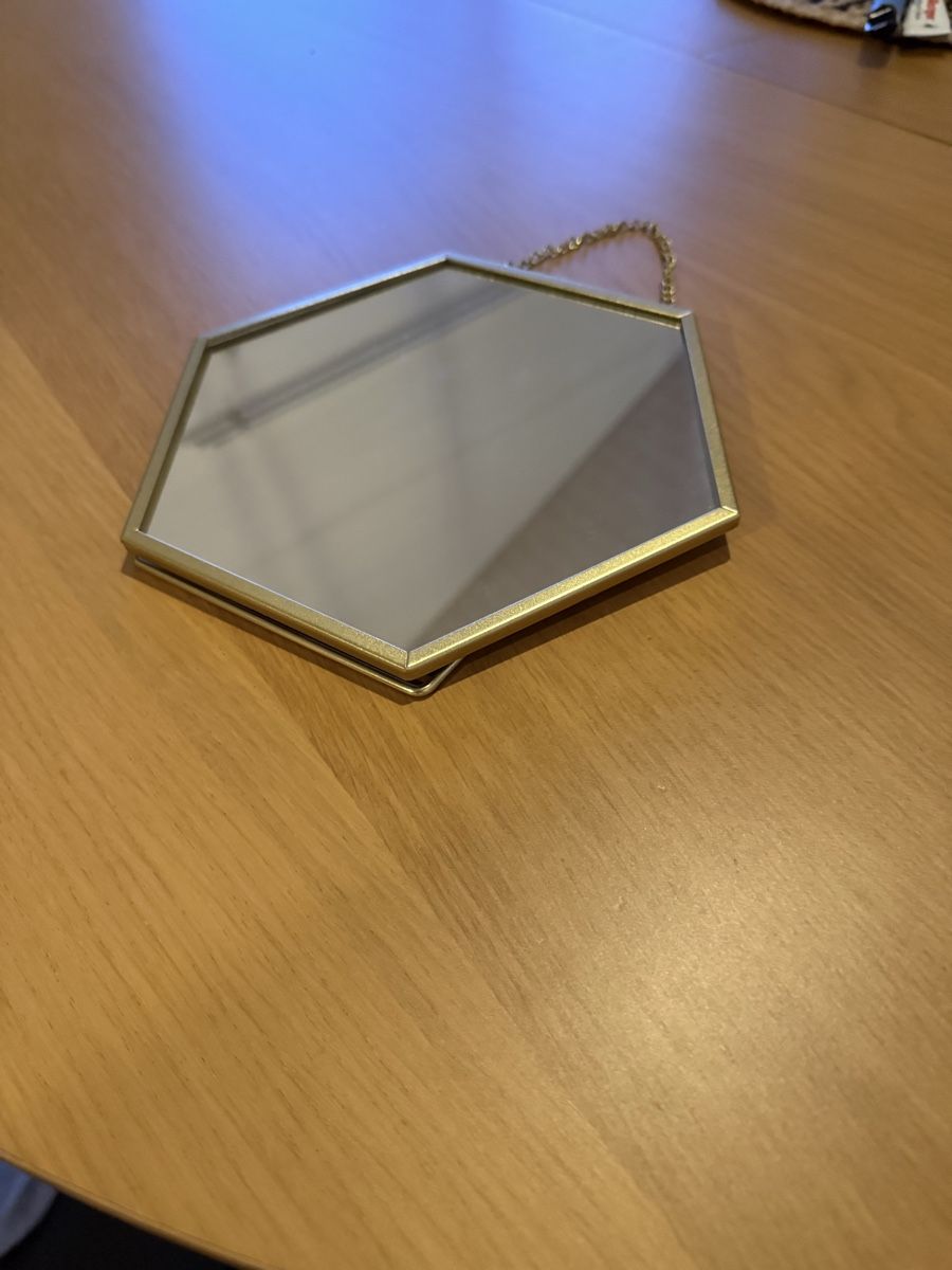 Specchi: Miroir – Nuovo (secondo la descrizione) da Villars-le-Terroir venduto da ale_c79d