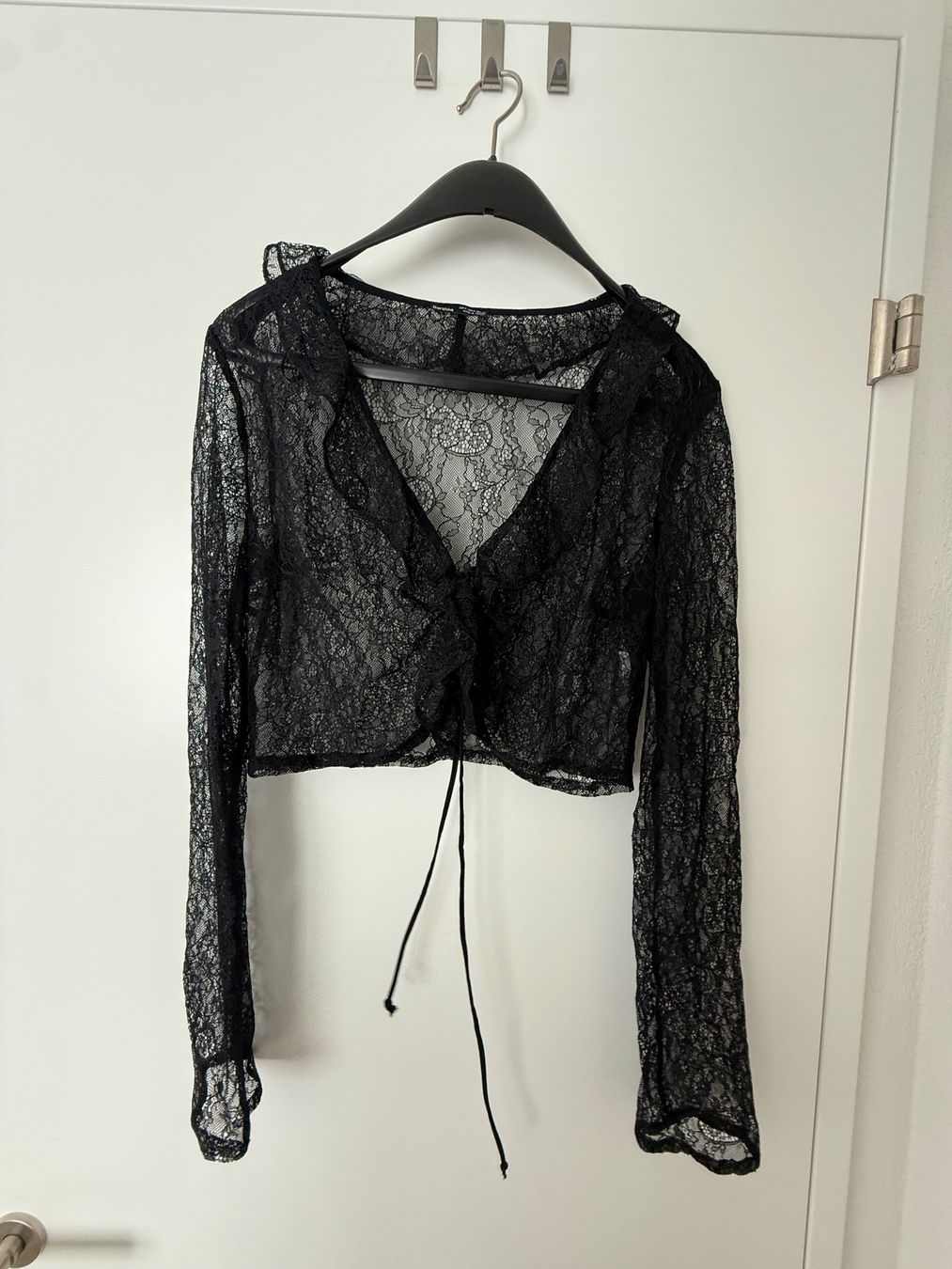 Bershka Tops: Lace Ausgangstop Bershka – Neu (gemäss Beschreibung) aus St. Gallen von di_146
