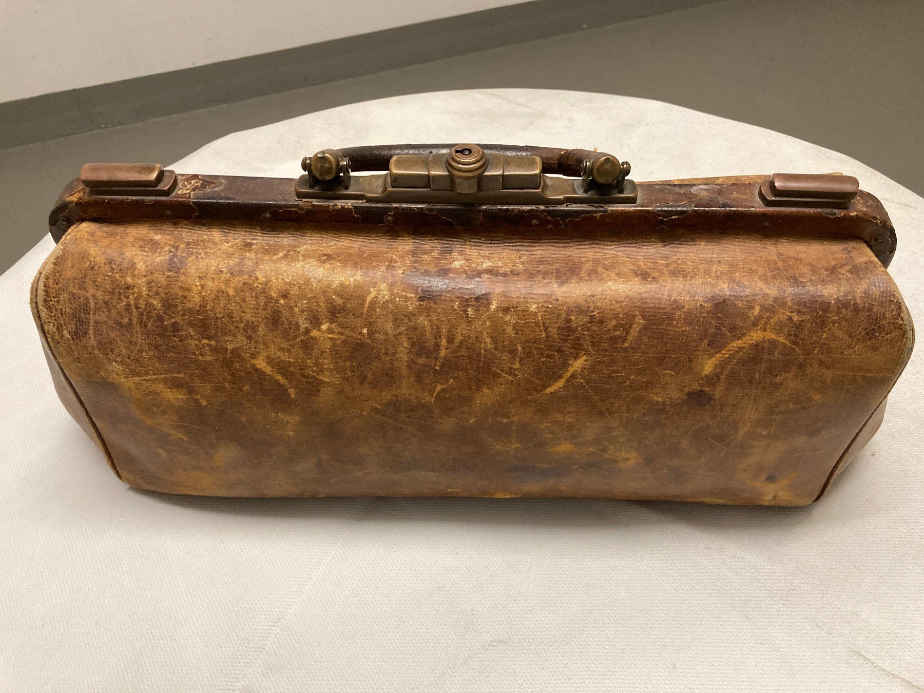 Valigie: Arztkoffer aus Leder, Vintage – Usato da Horgen venduto da Goros 1