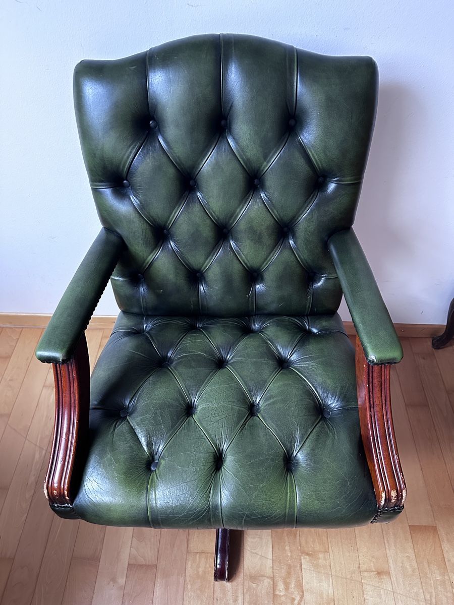 Poltrone: Vintage Drehsessel Chesterfield Stil Grü – Usato da Zürich venduto da Misus.Flohmi 1