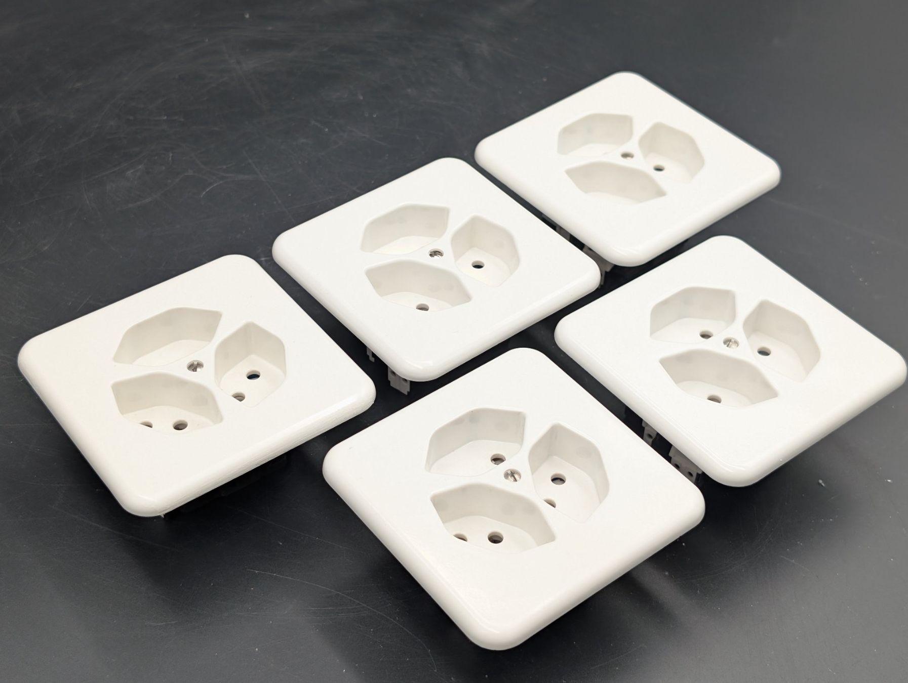 Feller Stecker: Feller Standard Set 5 Stück 3xT13 – Gebraucht aus Winterthur von Hint17 1