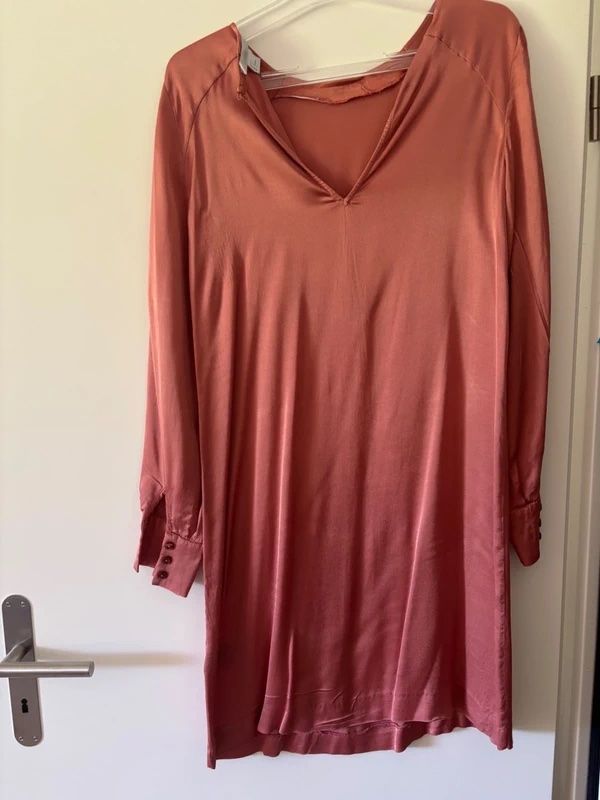 H&M Robes: Kleid H&M Rosé Grösse 36 – D'occasion à Rafz par mar_j7dl 1