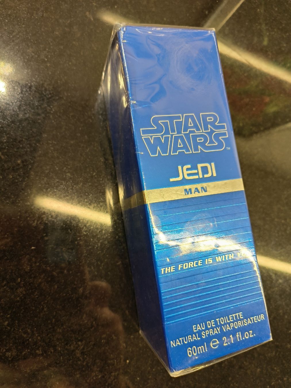 Profumi & Eau de Toilette: Star Wars Jedi Man EDT 60 ml Neuf – Nuovo (secondo la descrizione) da Carouge GE venduto da pro_xrm5 7