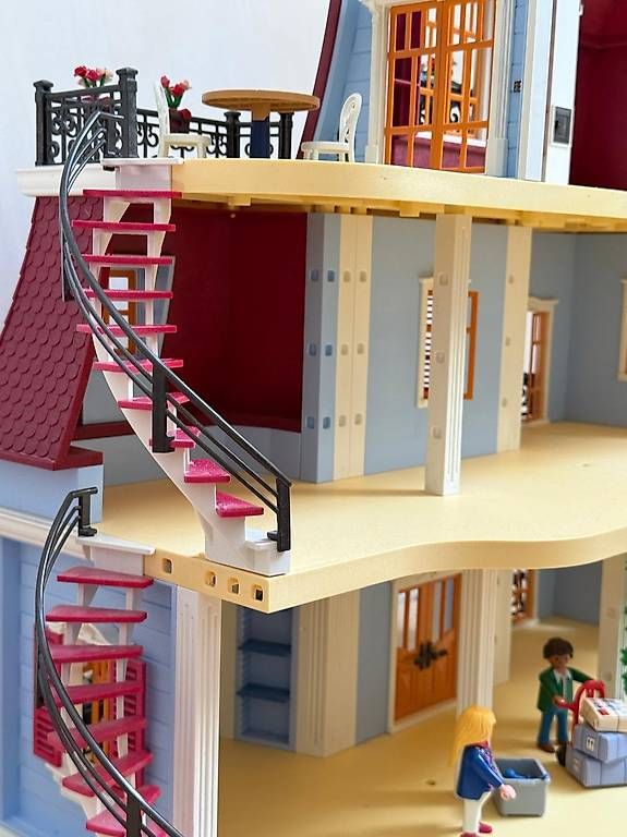 Playmobil Spielzeuge: Playmobilvilla – Gebraucht aus Basel von sasa109 4