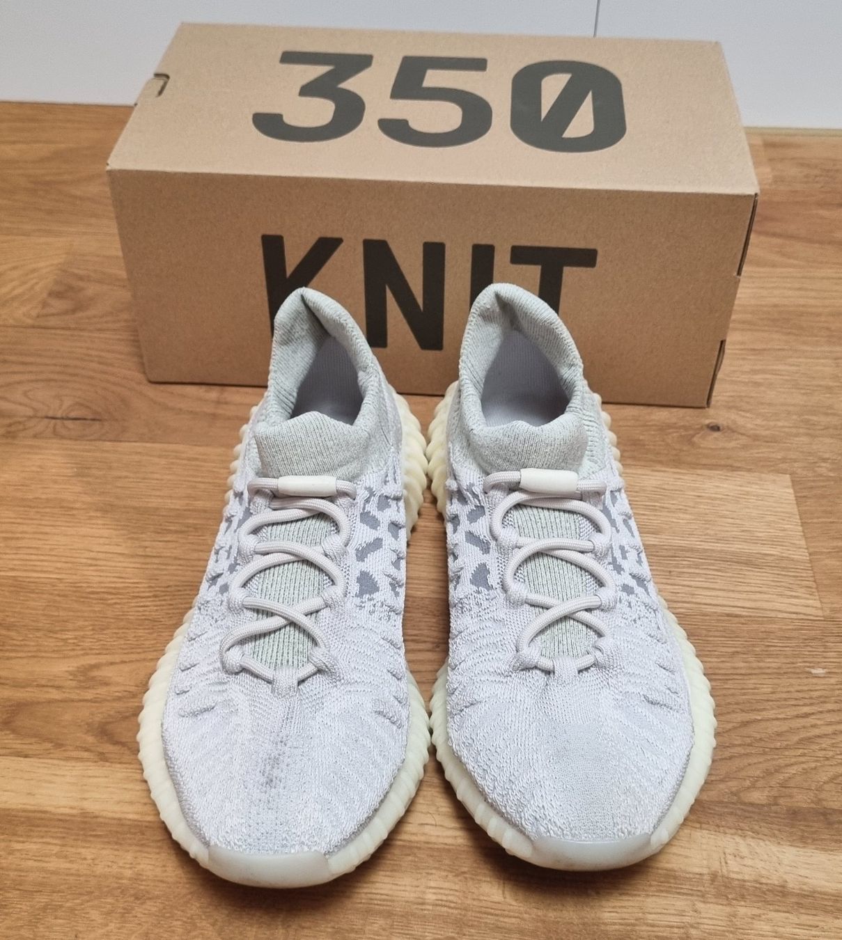 Adidas Scarpe da uomo: Adidas YEEZY BOOST 350V2 CMPCT "Slate Bone" – Nuovo (secondo la descrizione) da Rotkreuz venduto da Muffinman9999