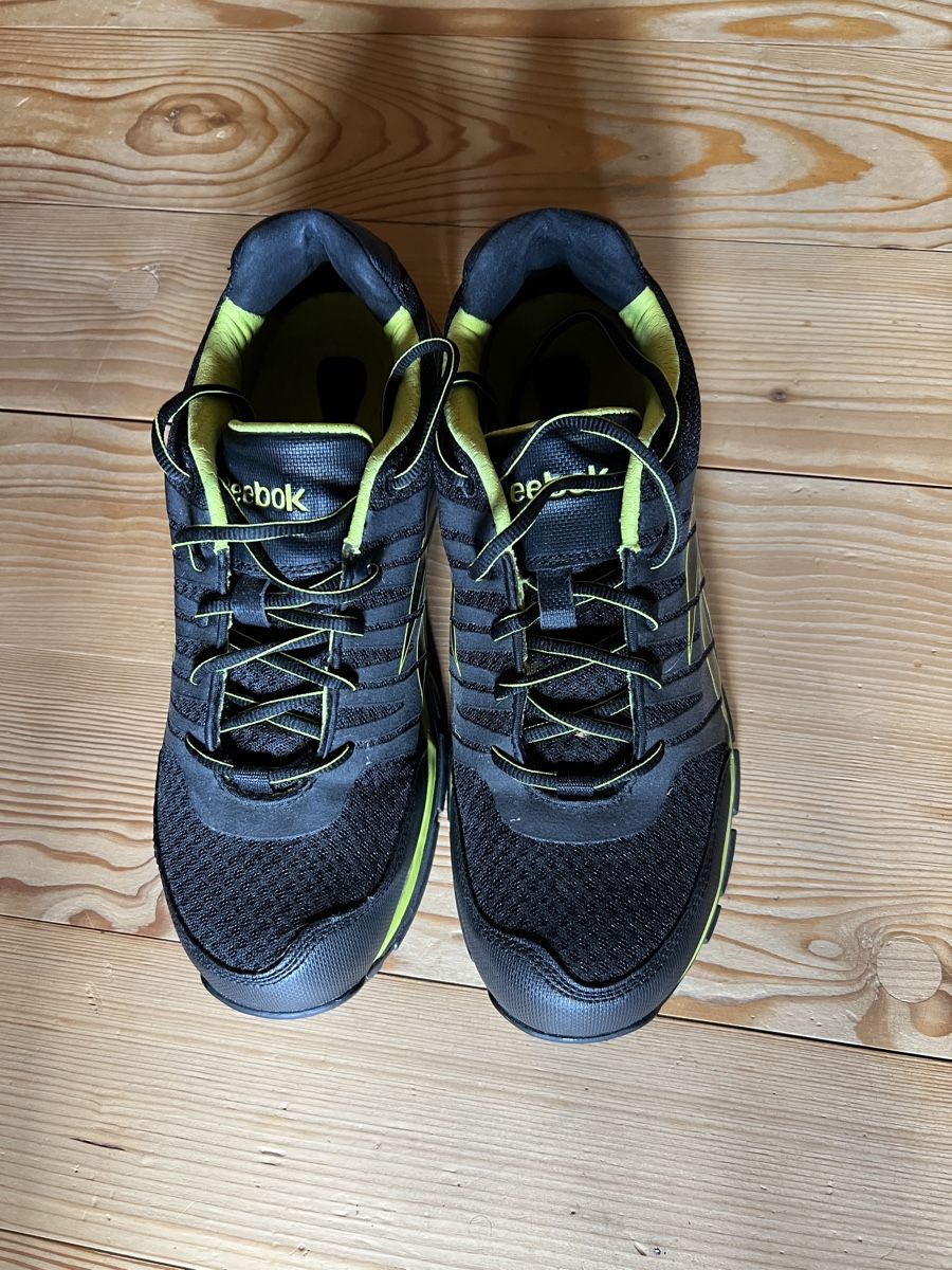 Reebok Scarpe da uomo: Sicherheits-Arbeitschuhe ,Gr.44 – Usato da Reigoldswil venduto da Gora5 1