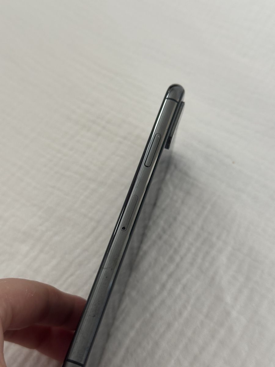 Apple Telefoni cellulari / Smartphones: iPhone XS mit 64 GB – Usato da Wetzikon ZH venduto da jennixrk 4