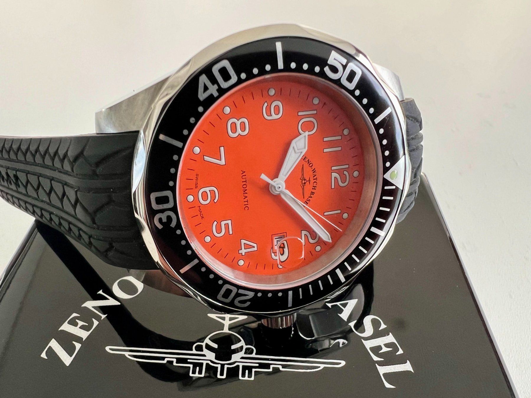 Zeno Orologi: ZENO Diver Automatic - X-Large 47mm - ETA 2824-2 - SRP 848.- – Nuovo e nell'imballaggio originale da Le Mont-sur-Lausanne venduto da LycaGallery