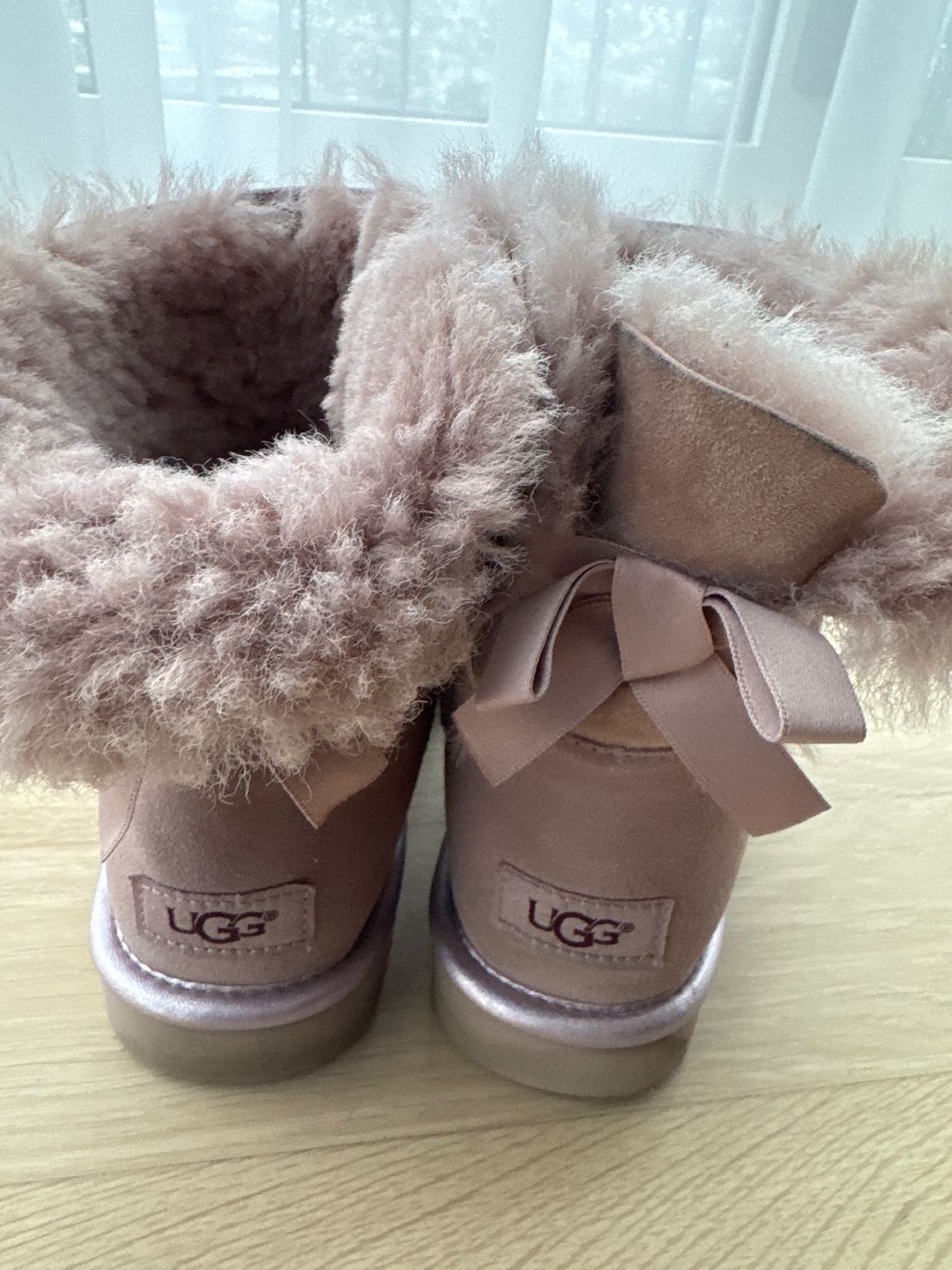 Ugg Scarpe da donna: Original UGG Boots USA 8 / 39 – Usato da Kilchberg ZH venduto da atlanticpacific