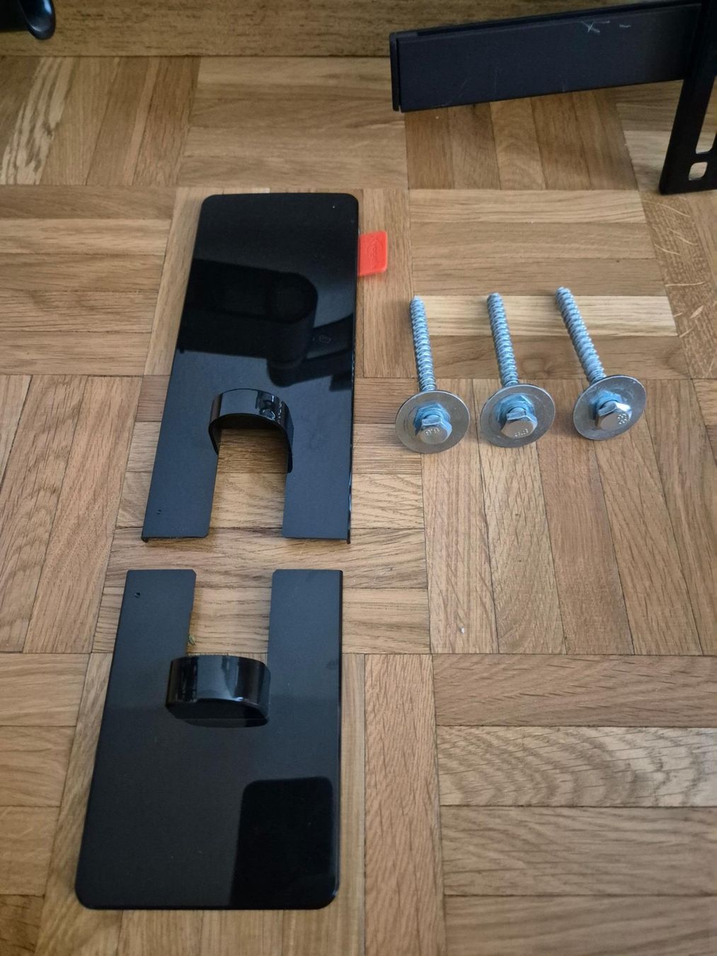 Fixations: TV Wandhalterung 32" - 55" – D'occasion à Zürich par meonri 1
