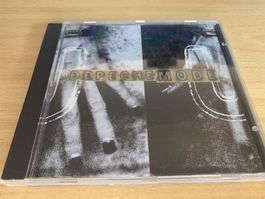 Depeche Mode – Useless