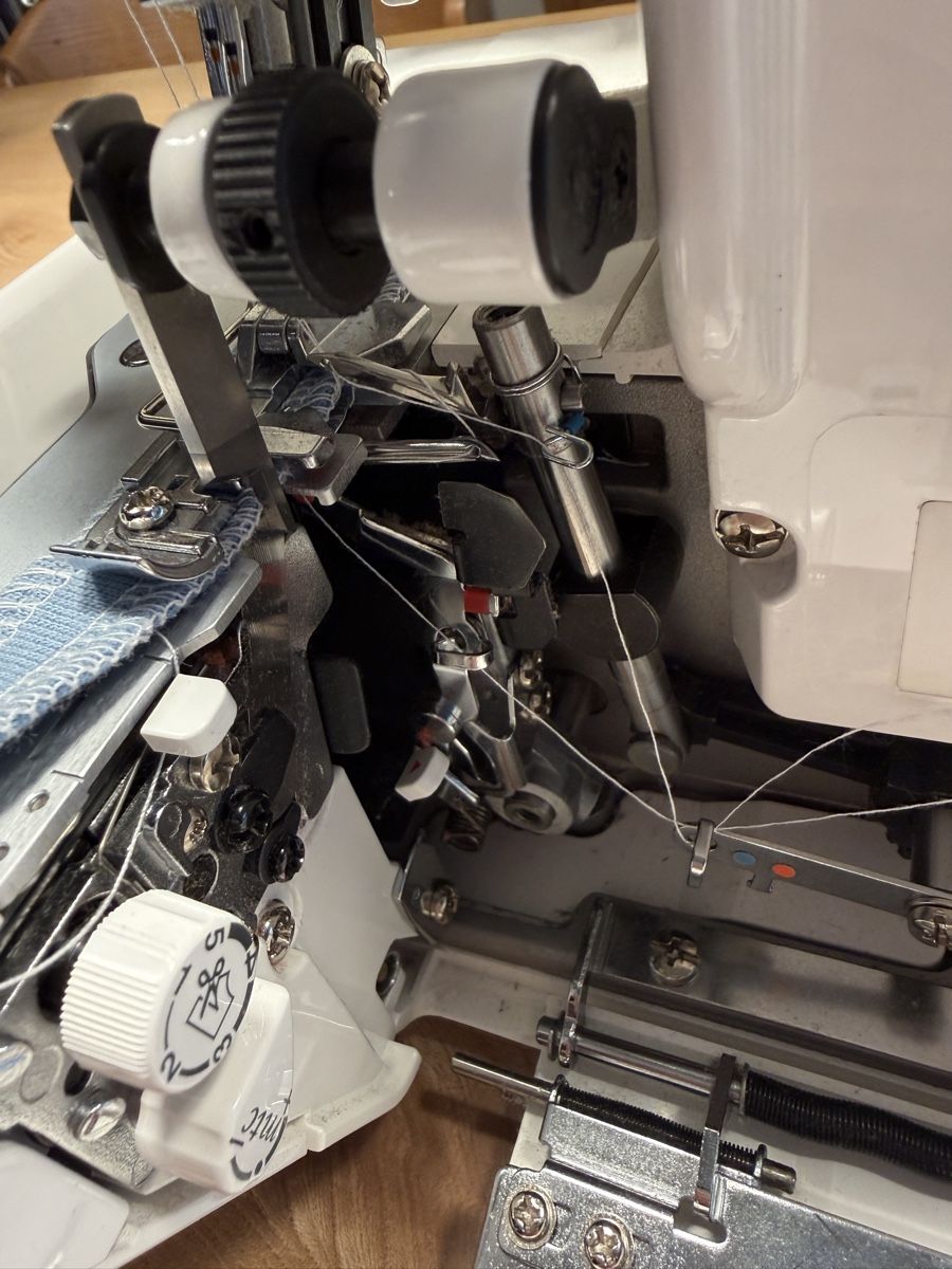 Bernina Nähmaschinen: Bernina Overlocker 1150MDA – Gebraucht aus Wiesendangen von Mistered1 4