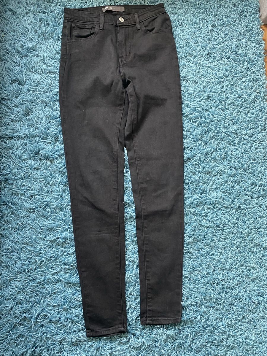 Levi's Jeans: Levi's 711 Skinny Jeans Black – Gebraucht aus Kloten von liu_65tx