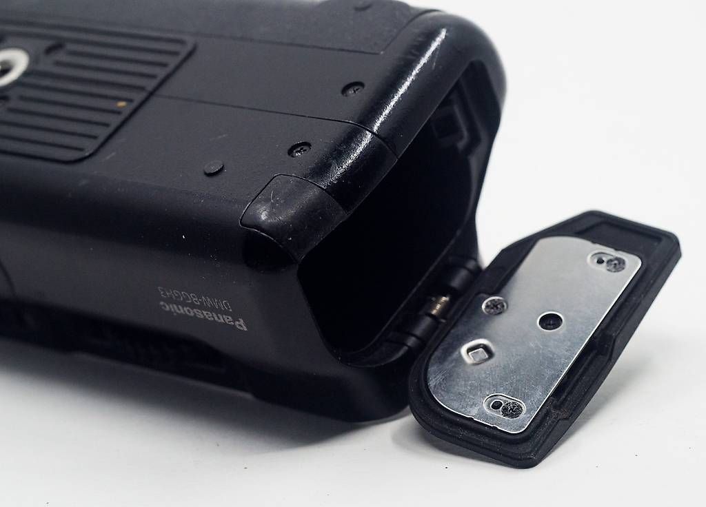 Panasonic Batterie: Panasonic DMW-BGGH3 Grip for DMC-GH3-GH4 – Usato da Thörishaus venduto da vintagger 3