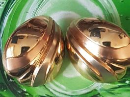 Ohrclips in Rot-, Weiss- und Gelbgold