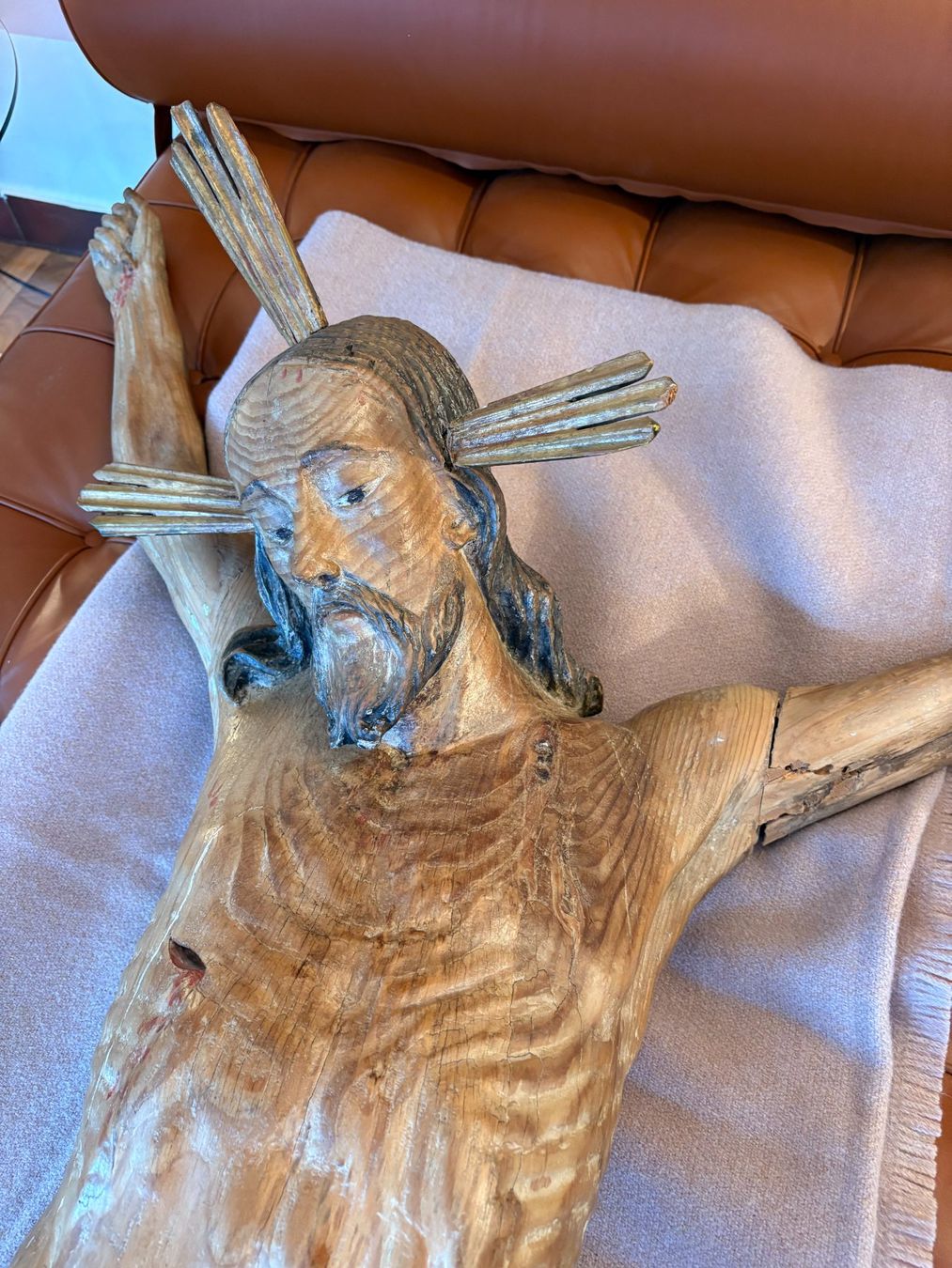 Statuette: Jesus Figur Holz  um 1800 Antik – Usato da Riehen venduto da twentymodern