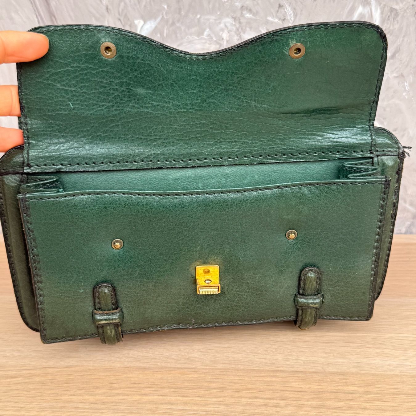 Borse da donna: Sac à main vintage vert fermeture dorée – Usato da Thônex venduto da Suisse.Shopping 7