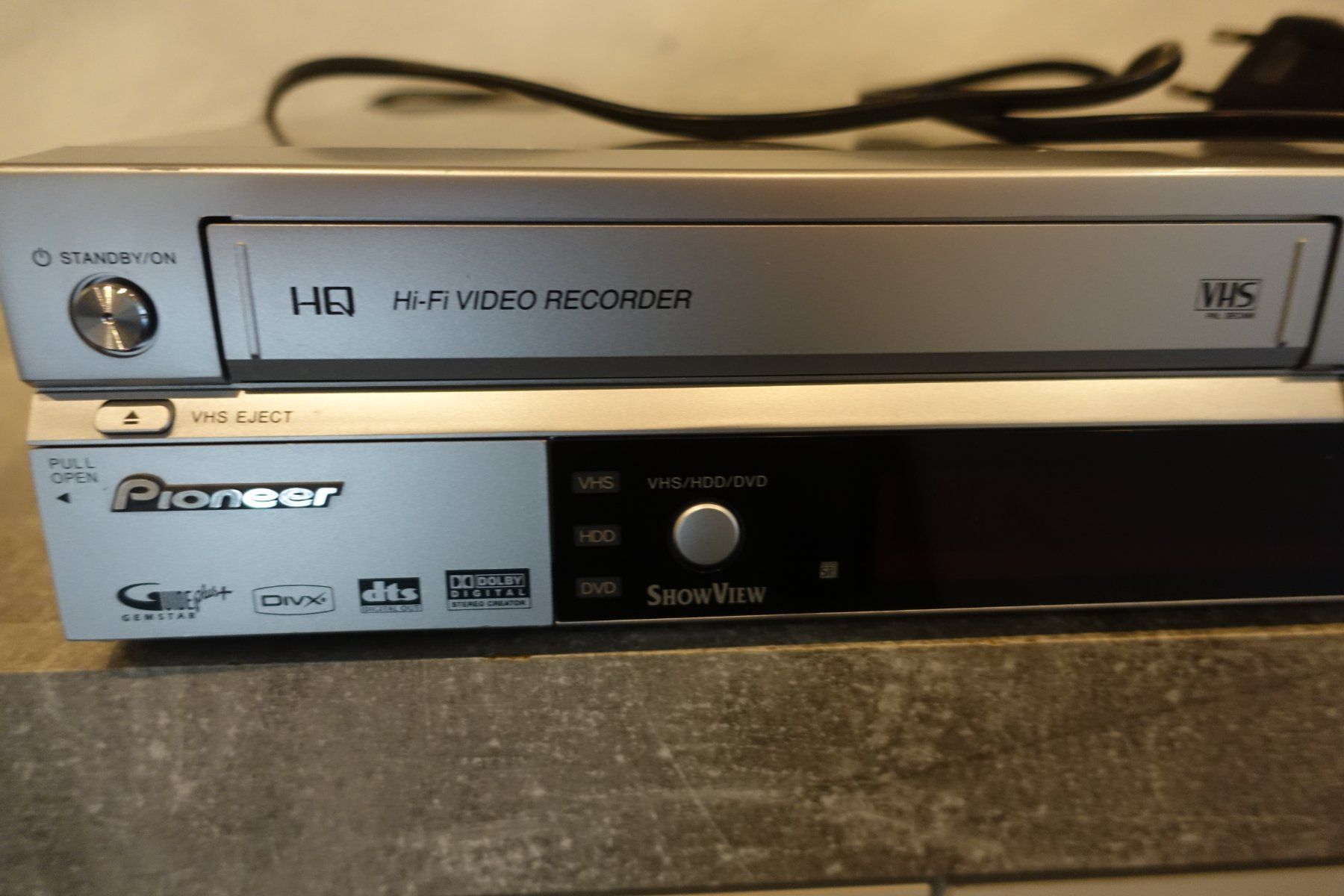 Pioneer Aufnahmegeräte: Video/DVD-Kombigerät Pioneer – Gebraucht aus Belp von Mazarron58 1