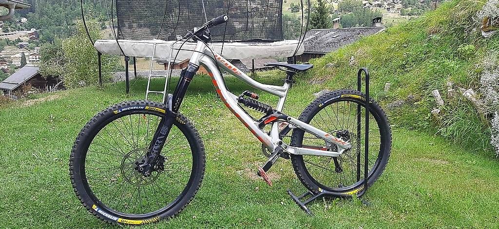 Specialized Biciclette: VTT DH Enduro – Usato da Vissoie venduto da sylvie.hug 1