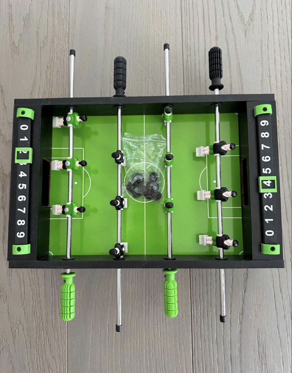 Jouets: Mini Football Table New – D'occasion à Luins par vvs_7kqr