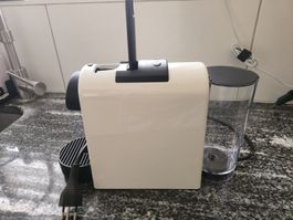 Nespresso DeLonghi Essenza Mini Kaffeemaschine cremeweiss