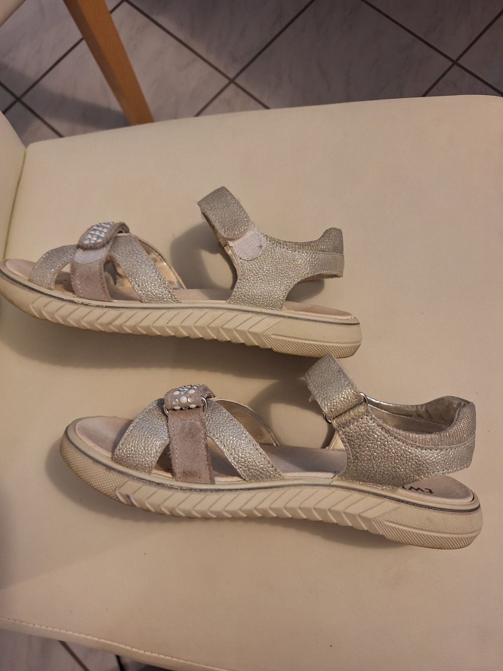 Scarpe per ragazze: Twisty Mädchen Sandalen Gr. 37 – Usato da Biberist venduto da rospel 3