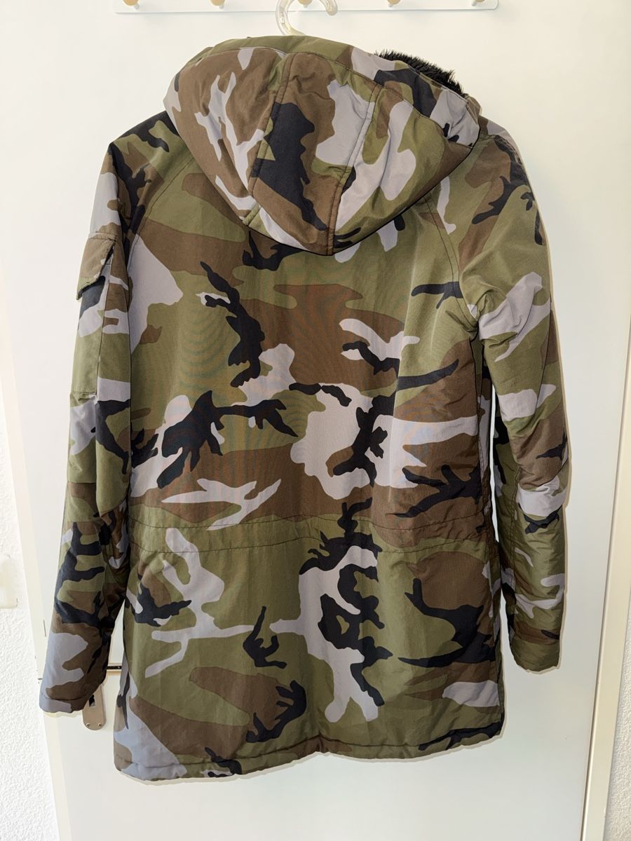 Carhartt Giacche: Carhartt Camouflage Wintermantel – Usato da Gossau ZH venduto da Shaolin 4