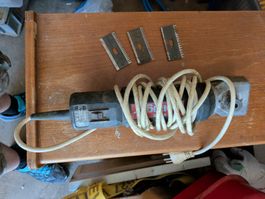 Tondeuse électrique vintage Heiniger avec 3 têtes.