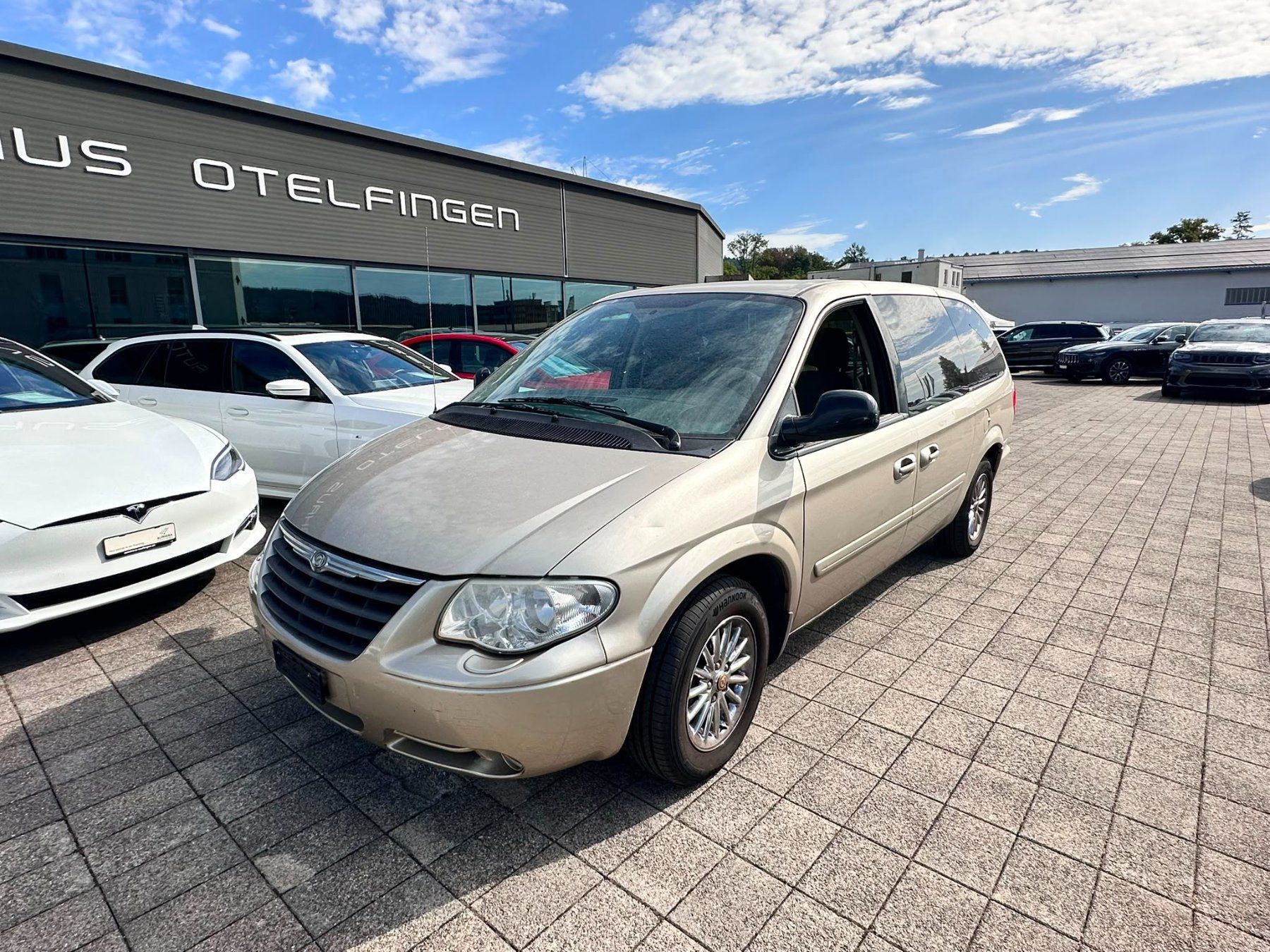Chrysler Automobili: Chrysler Town+Country – Usato da Otelfingen venduto da hof74 2