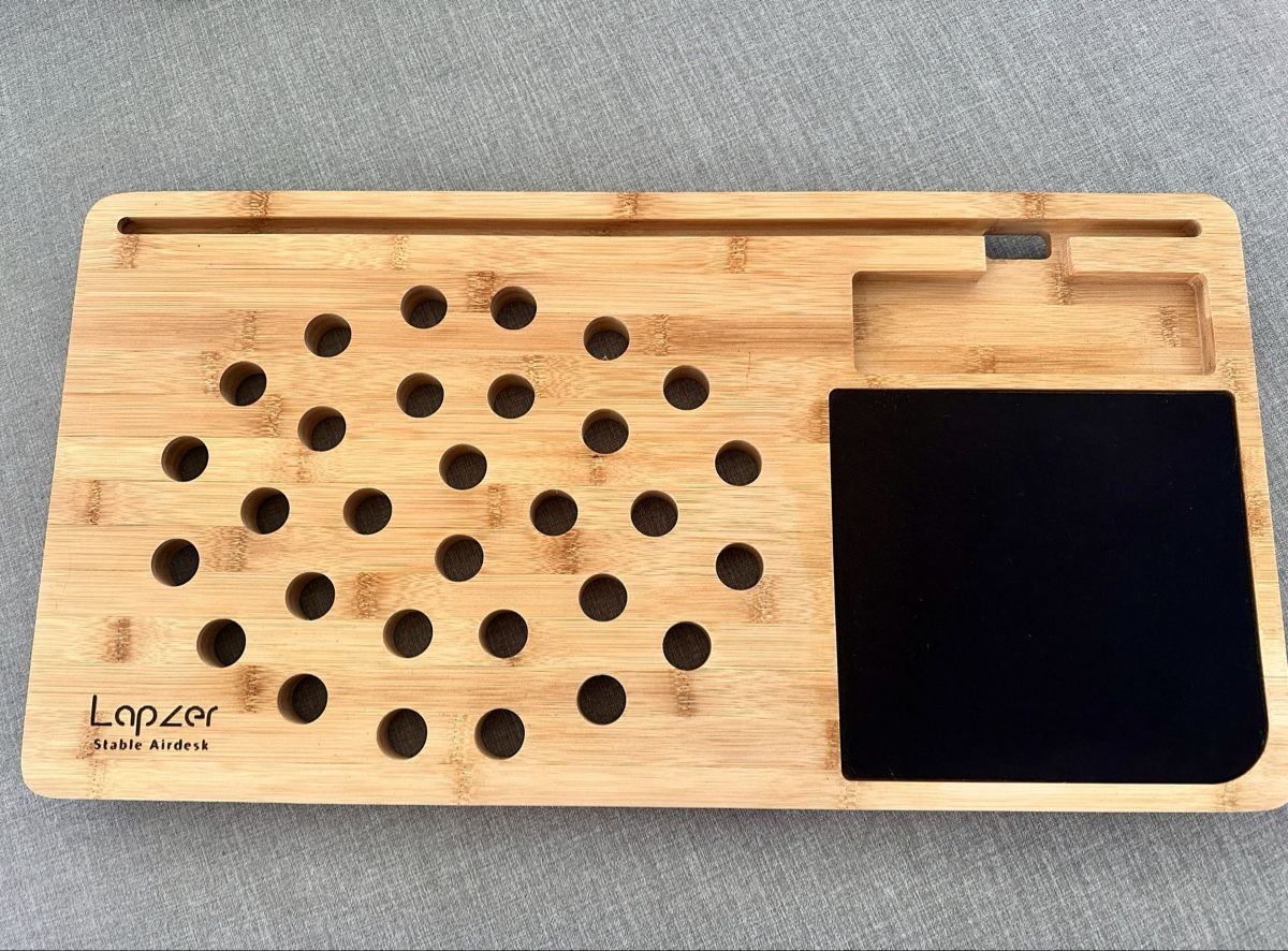 Scrivanie: Lapzer Stable Airdesk Bambus Notebooktisch – Usato da Aarau venduto da mocca012