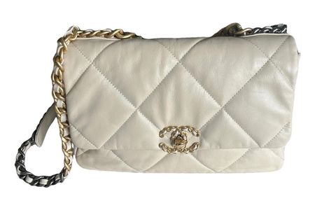Chanel 19 Small Creme Leder Top Zustand