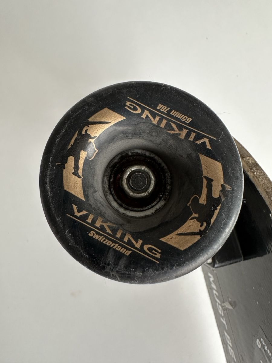 Skateboards: Pumpkin Longboard mit Viking Rollen Spezialedition – Usato da Frauenfeld venduto da Bobi1978 4