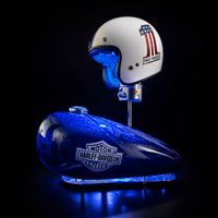 Harley-Davidson Tank und Helm mit Beleuchtung