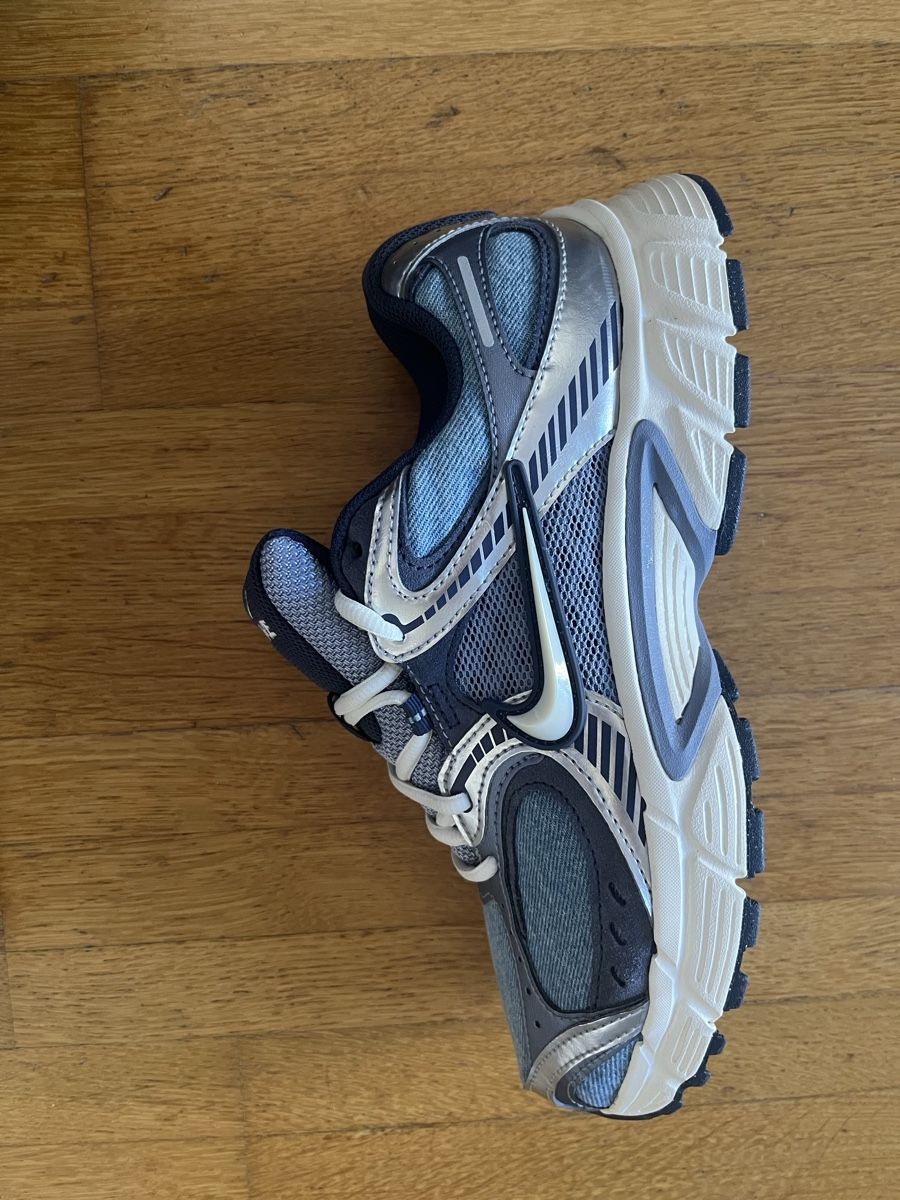 Nike Scarpe da uomo: Nike V5 RNR Schuhe – Nuovo (secondo la descrizione) da Rheinfelden venduto da non_ma5v 2