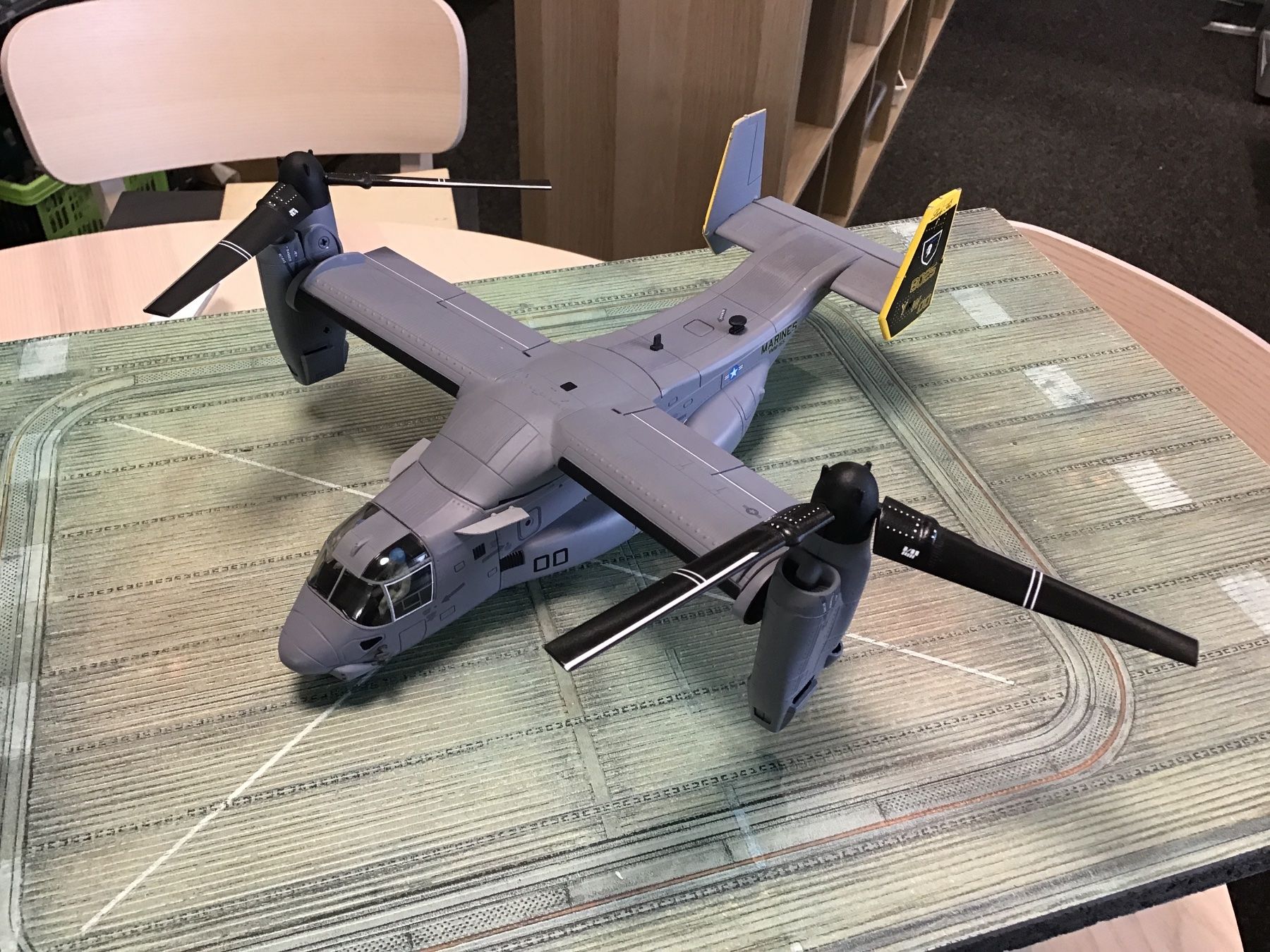 Kit di modellismo & Modellini statici: V-22 Osprey, Modellflugzeug1:72 Fehlteile – Difettoso da Männedorf venduto da Modell-Spezialisten 1