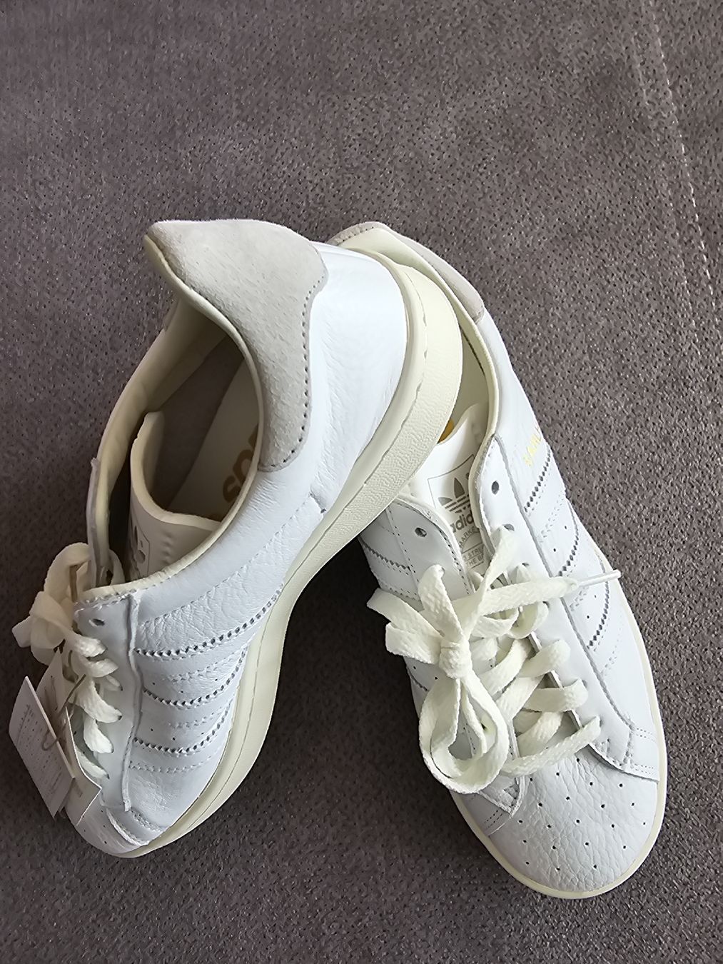 Adidas Scarpe da uomo: Adidas Sneakers Gr. 6.5 weiss – Nuovo e nell'imballaggio originale da Kreuzlingen venduto da Babydoll34 2