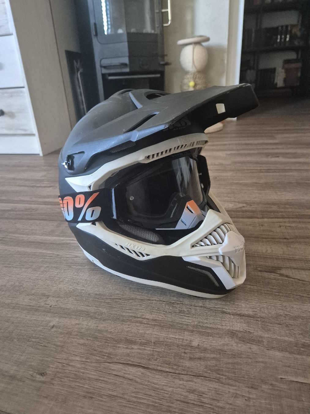 IXS Helme & Visiere: IXS Motocross-Helm mit Brille – Gebraucht aus Lieli von lun_2vh2 1