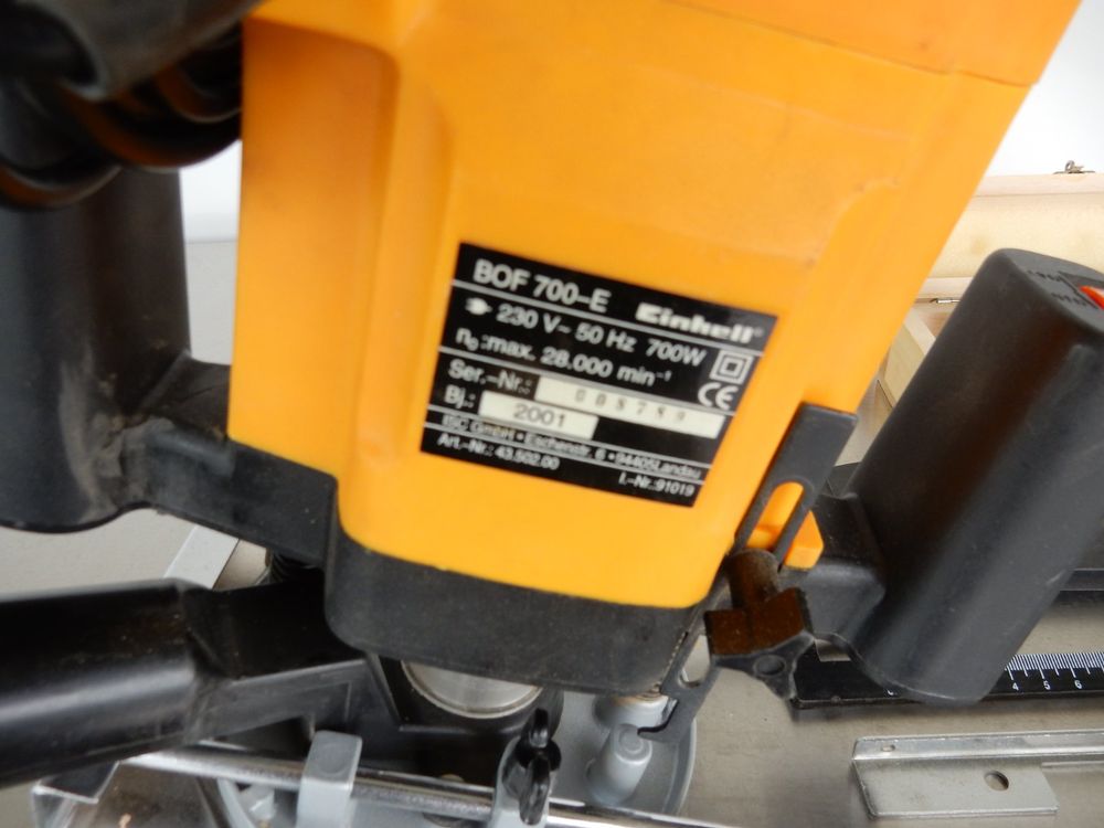 Oberfräser Einhell BOF 700 E (Gebraucht) in Neuenegg für CHF 28 – mit ...