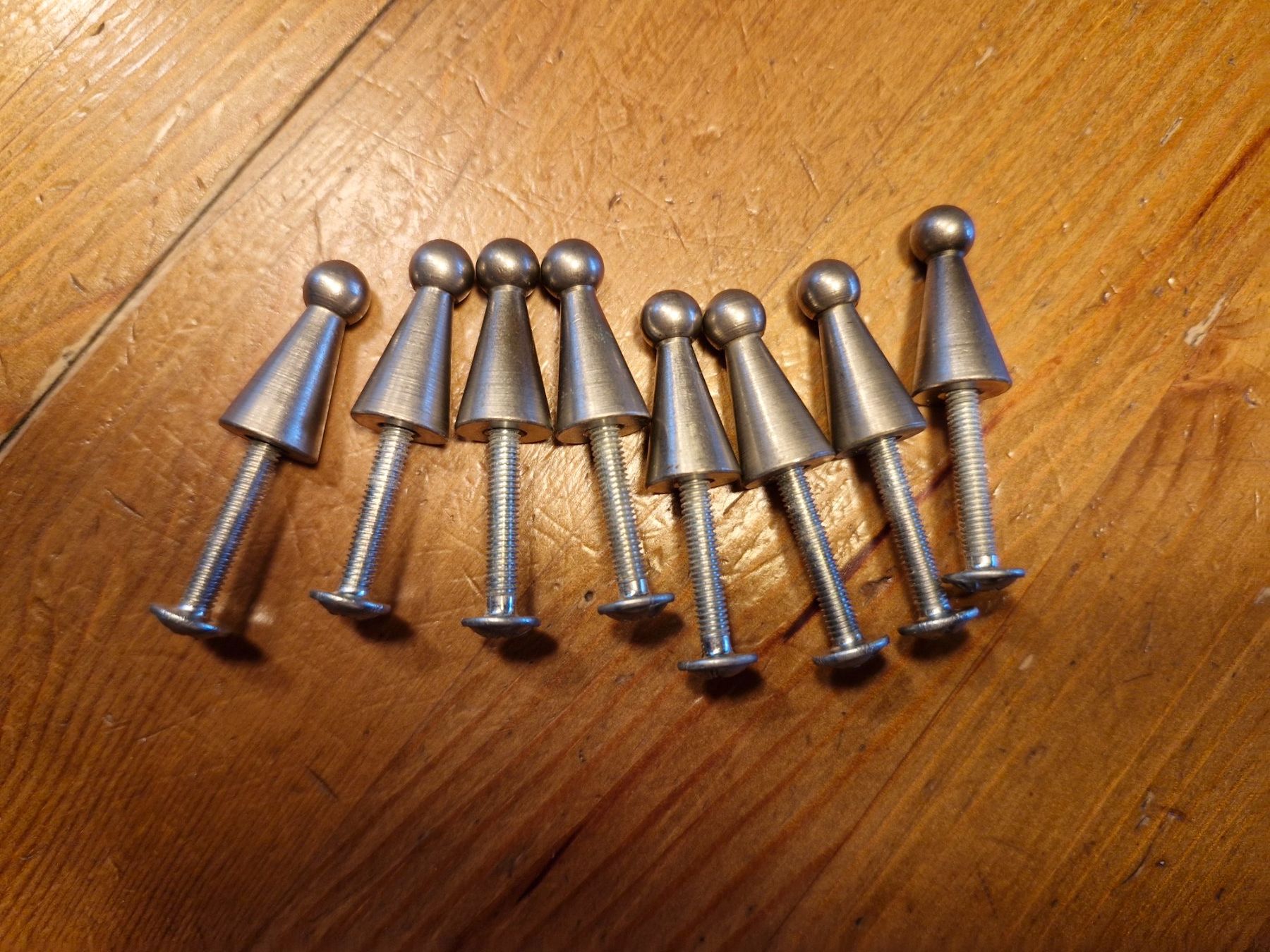 Eisenwaren: Möbelgriffli Metall, gebraucht 8Stk. – Gebraucht aus Kerns von sil_726k