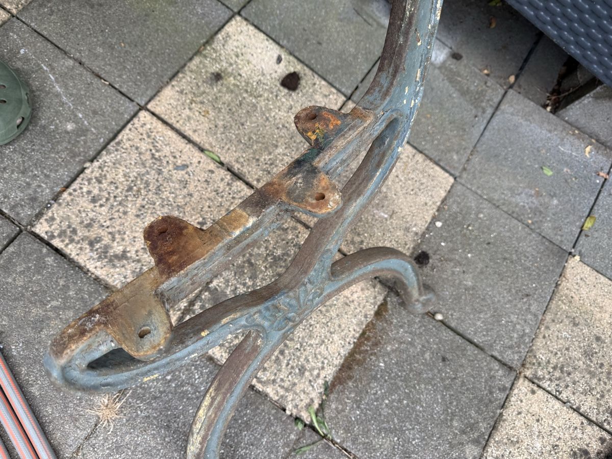 Panchine: Bank Gusseisenfuss – Difettoso da Horriwil venduto da Carrera68 5