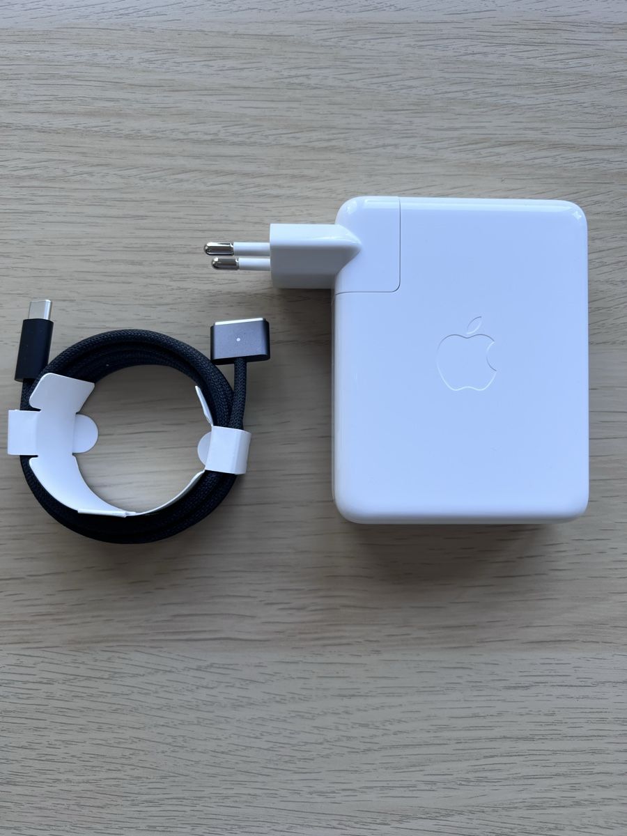 Apple Caricabatterie: NEU Apple MacBook 140W Ladegerät USB-C – Nuovo (secondo la descrizione) da Adliswil venduto da yyu_kb8m