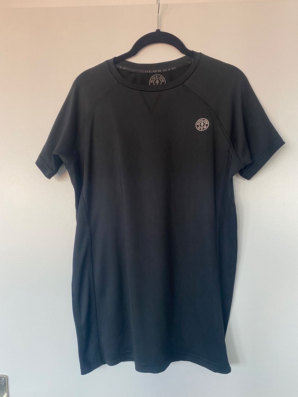 T-shirt: T-shirt gold gym – Usato da Neuchâtel venduto da zib_lzs8 1