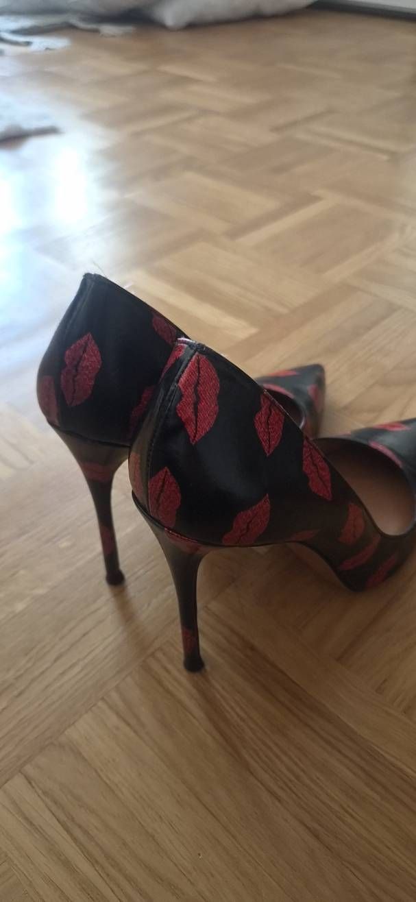 Scarpe da donna: Escarpins Pura Lopez – Usato da Fribourg venduto da agathak
