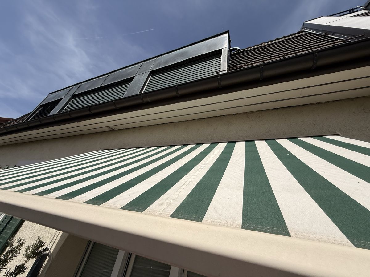 Stobag Tende da sole: Stobag Balkonstore (Auszugslänge 160cm) – Usato da Zürich venduto da samuelissimo 1