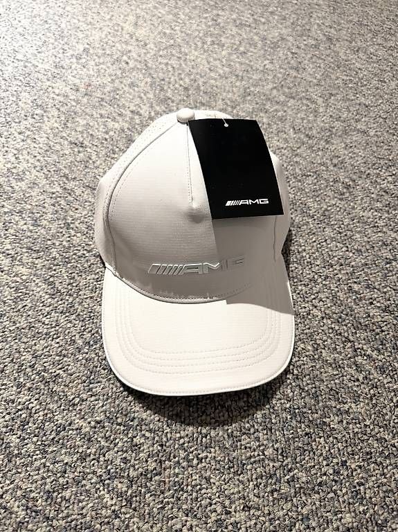 Copricapi, berretti & cappellini: Casquette blanche Mercedes AMG – Usato da Genève venduto da flocon06