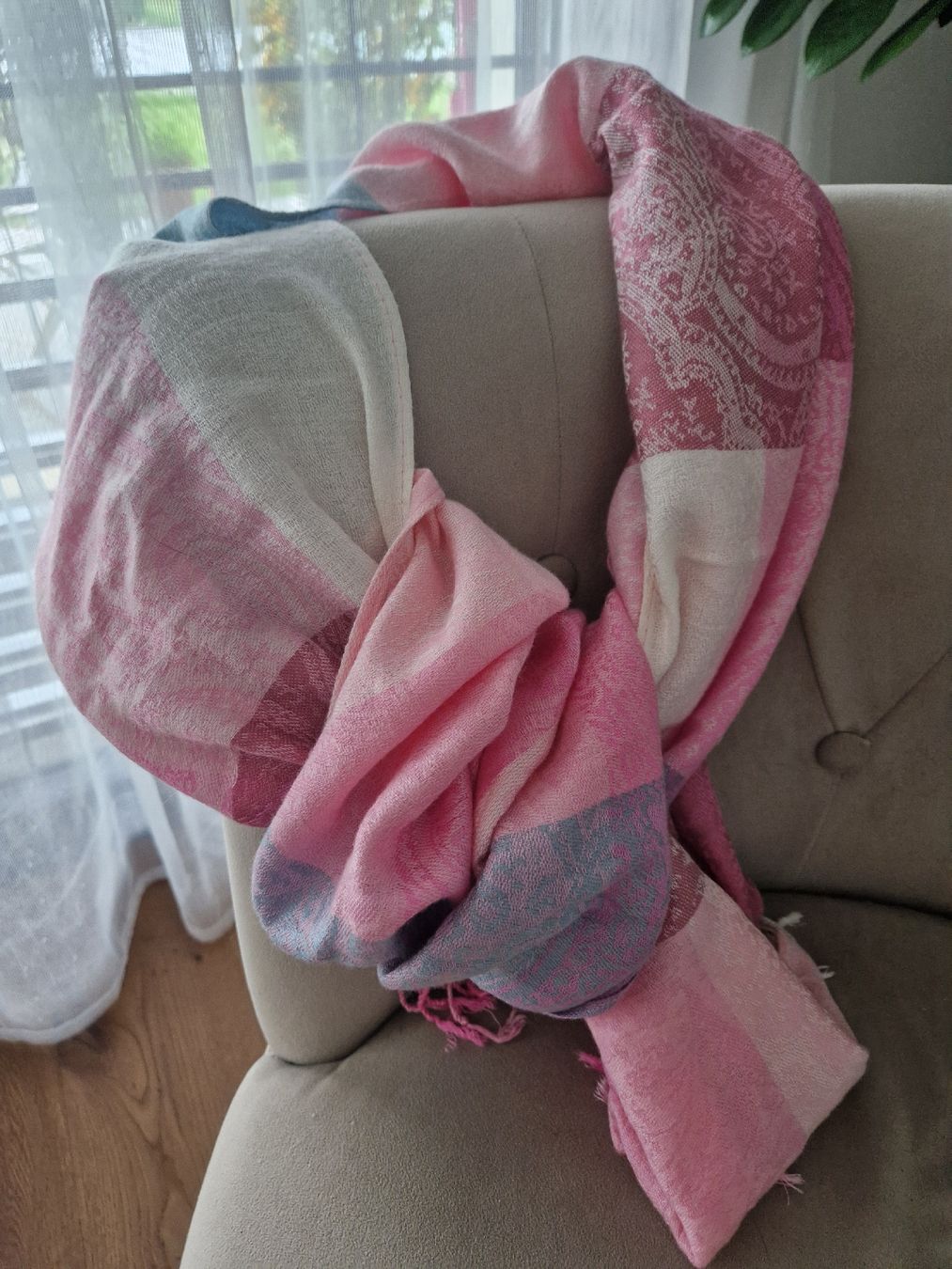 Foulards, Tücher & Schals: Schöner rosa/grau kariert Fransen Schal Tuch – Neu (gemäss Beschreibung) aus Sachseln von Joy032 1
