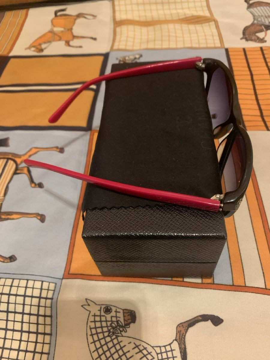 Chanel Occhiali & Lenti: Chanel Sonnenbrille schwarz / rot – Usato da Zürich venduto da dan_j9j6 3