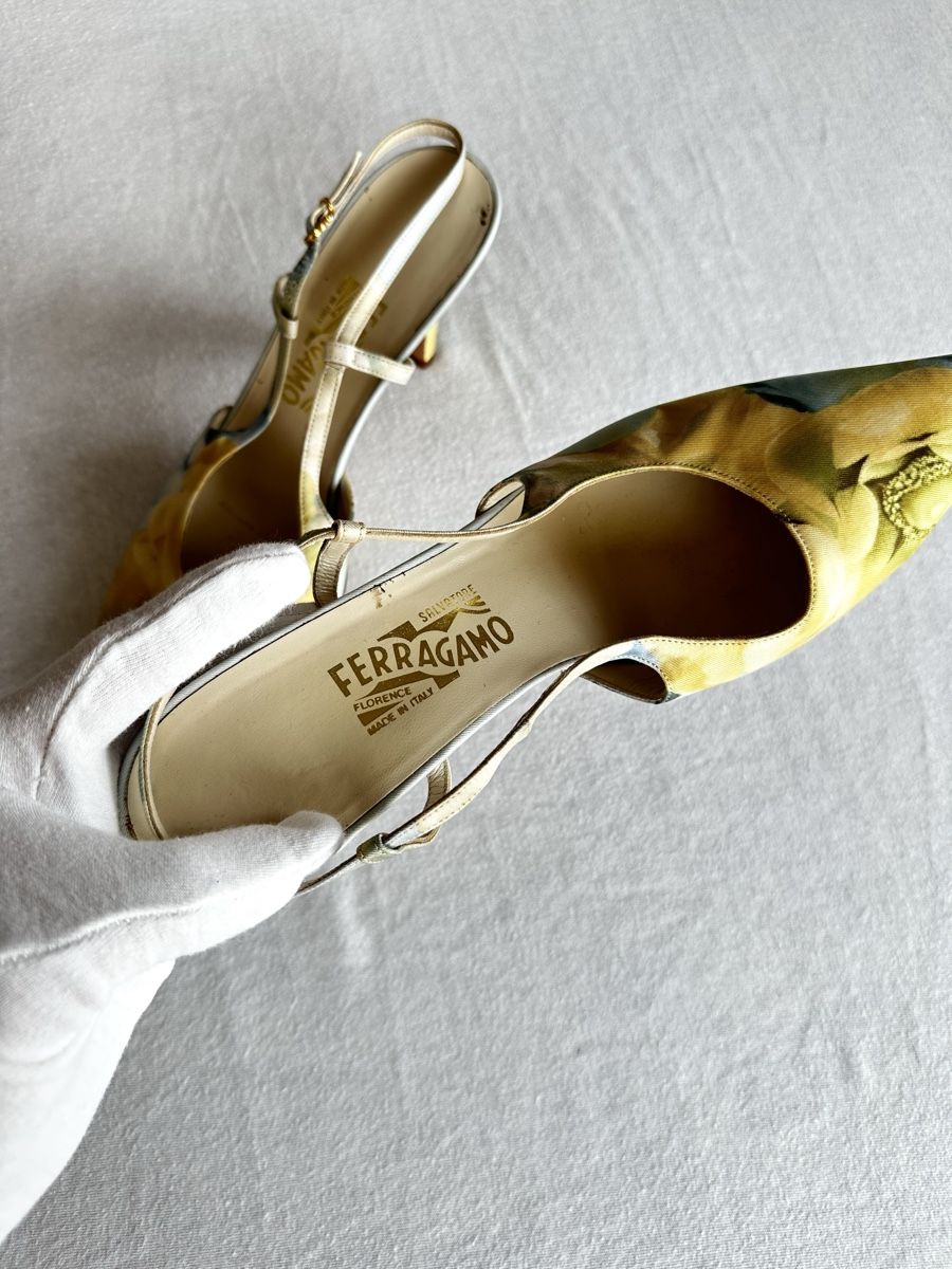 Kleiderpakete: Salvatore Ferragamo Floral Set – Gebraucht aus Baden von GregK02 7