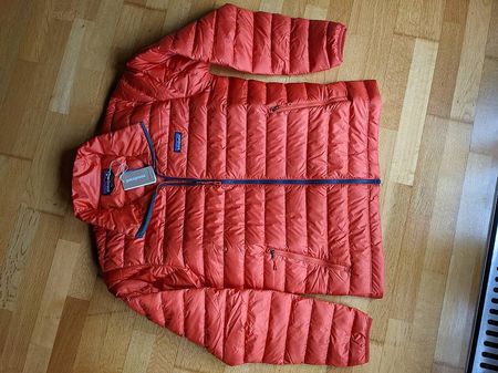 Patagonia Down Sweater Gr. M Neu
