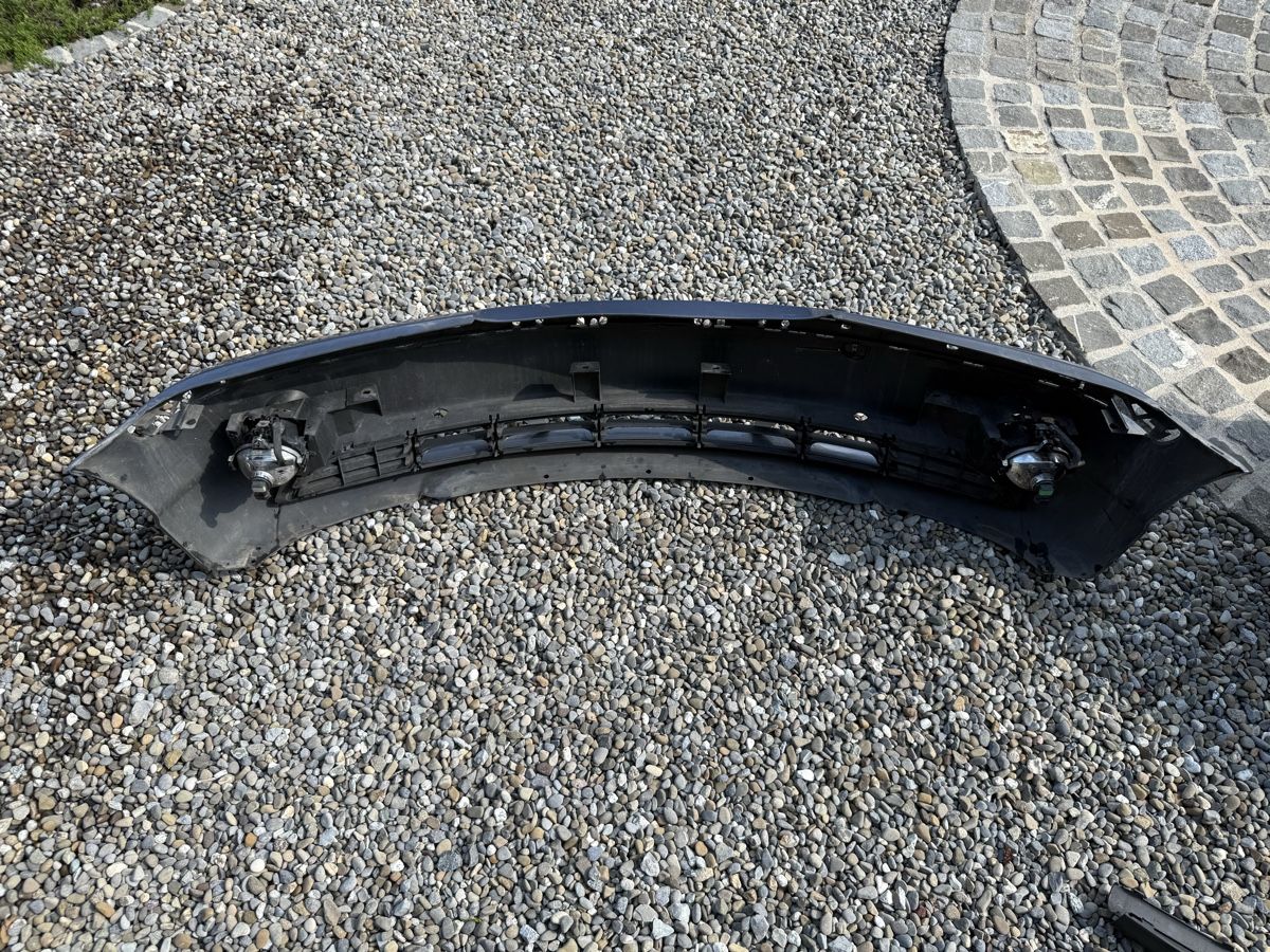 BMW Tutti pezzi di ricambio auto: BMW E 46 original Stossstange vorne – Usato da Ennetbürgen venduto da Colin_Flury 1